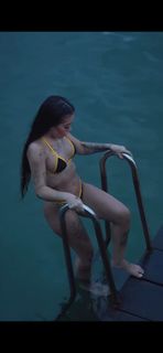 MC Mirella feet photo thumbnail