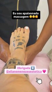 MC Mirella feet photo 1