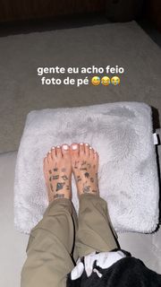 MC Mirella feet photo 1
