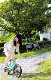 Maaya Uchida feet photo thumbnail