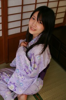 Maaya Uchida feet photo thumbnail
