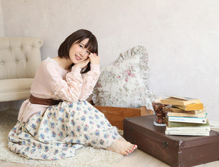 Maaya Uchida feet photo thumbnail