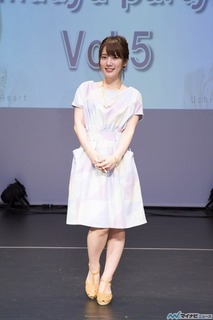 Maaya Uchida feet photo thumbnail