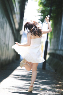 Maaya Uchida feet photo thumbnail