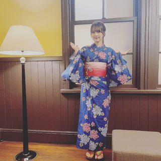 Maaya Uchida feet photo thumbnail