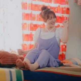 Maaya Uchida feet photo thumbnail