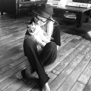 MacKenzie Porter feet photo 1