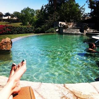 MacKenzie Porter feet photo 12