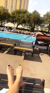 MacKenzie Porter feet photo 11