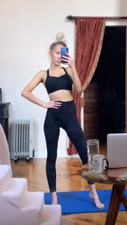 MacKenzie Porter feet photo 15