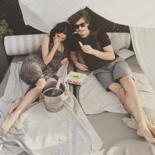 Macarena Gómez feet photo thumbnail