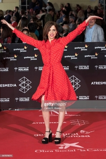 Macarena Gómez feet photo thumbnail