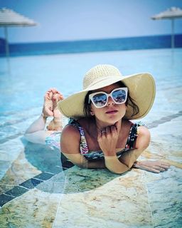 Macarena Gómez feet photo thumbnail