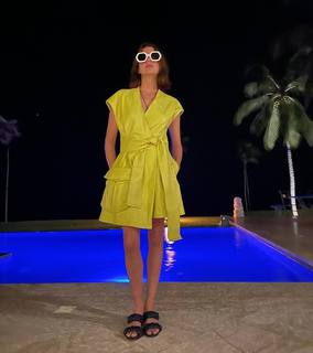 Macarena Gómez feet photo thumbnail