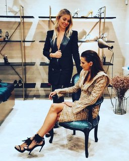 Macarena Gómez feet photo thumbnail