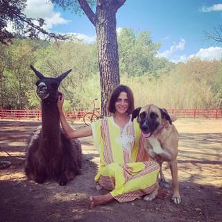 Macarena Gómez feet photo thumbnail