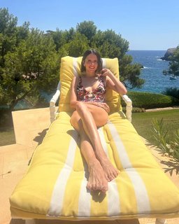 Macarena Gómez feet photo thumbnail