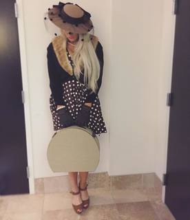 Macey Estrella feet photo thumbnail