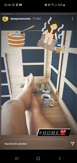 Macey Estrella feet photo thumbnail