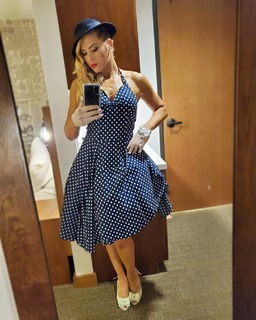 Macey Estrella feet photo thumbnail