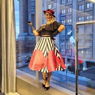 Macey Estrella feet photo thumbnail