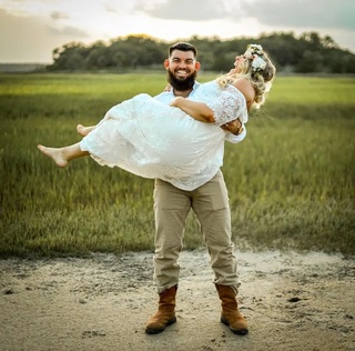 Macey Estrella feet photo thumbnail