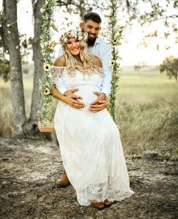 Macey Estrella feet photo thumbnail