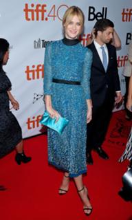 Mackenzie Davis feet photo thumbnail