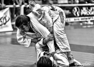 Mackenzie Dern feet photo thumbnail