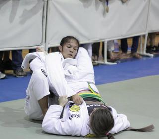 Mackenzie Dern feet photo thumbnail