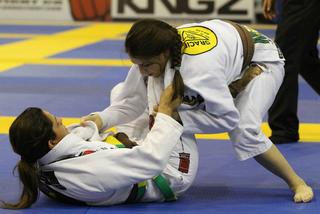 Mackenzie Dern feet photo thumbnail