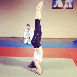 Mackenzie Dern feet photo thumbnail