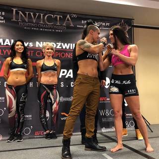 Mackenzie Dern feet photo thumbnail