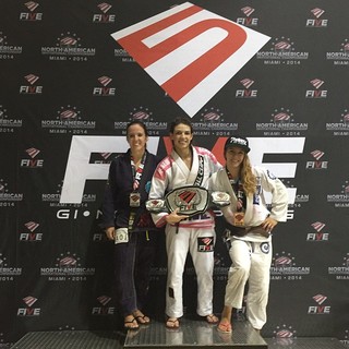 Mackenzie Dern feet photo thumbnail