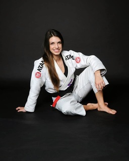 Mackenzie Dern feet photo thumbnail