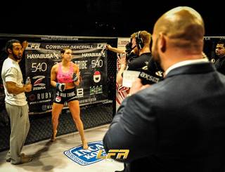 Mackenzie Dern feet photo thumbnail