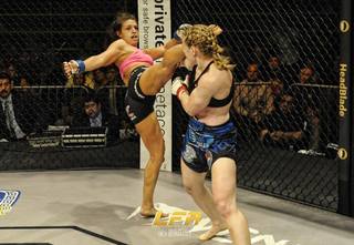 Mackenzie Dern feet photo thumbnail