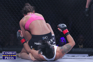 Mackenzie Dern feet photo thumbnail