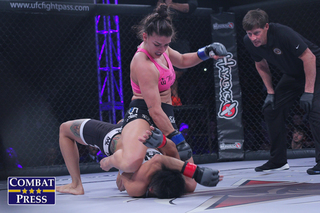 Mackenzie Dern feet photo thumbnail