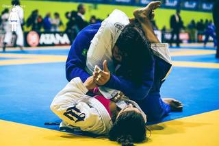 Mackenzie Dern feet photo thumbnail