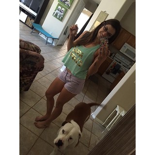 Mackenzie Dern feet photo thumbnail