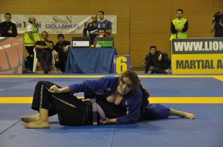 Mackenzie Dern feet photo thumbnail