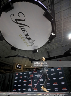 Mackenzie Dern feet photo thumbnail