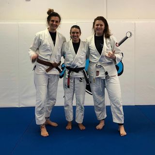 Mackenzie Dern feet photo thumbnail