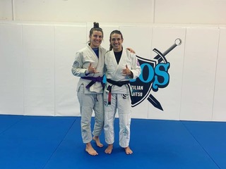 Mackenzie Dern feet photo thumbnail