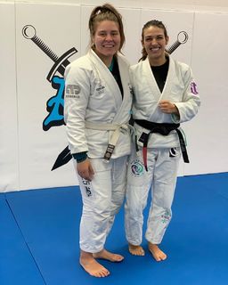 Mackenzie Dern feet photo thumbnail