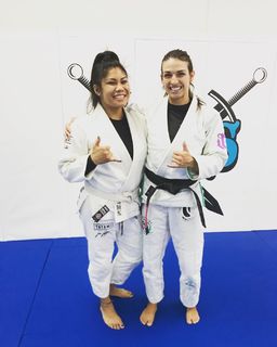 Mackenzie Dern feet photo thumbnail