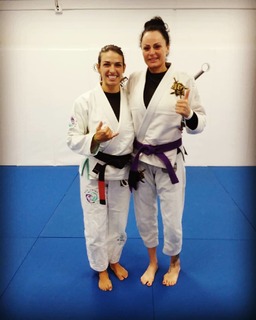 Mackenzie Dern feet photo thumbnail