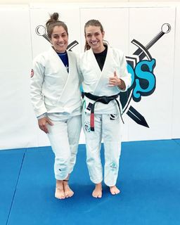 Mackenzie Dern feet photo thumbnail