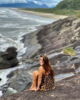 Mackenzie Dern feet photo thumbnail